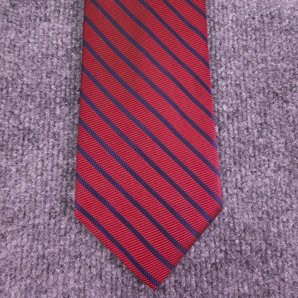 Brooks Brothers 346 100%‎ Silk Tie Red w/Blue Stripes Design Made In USA